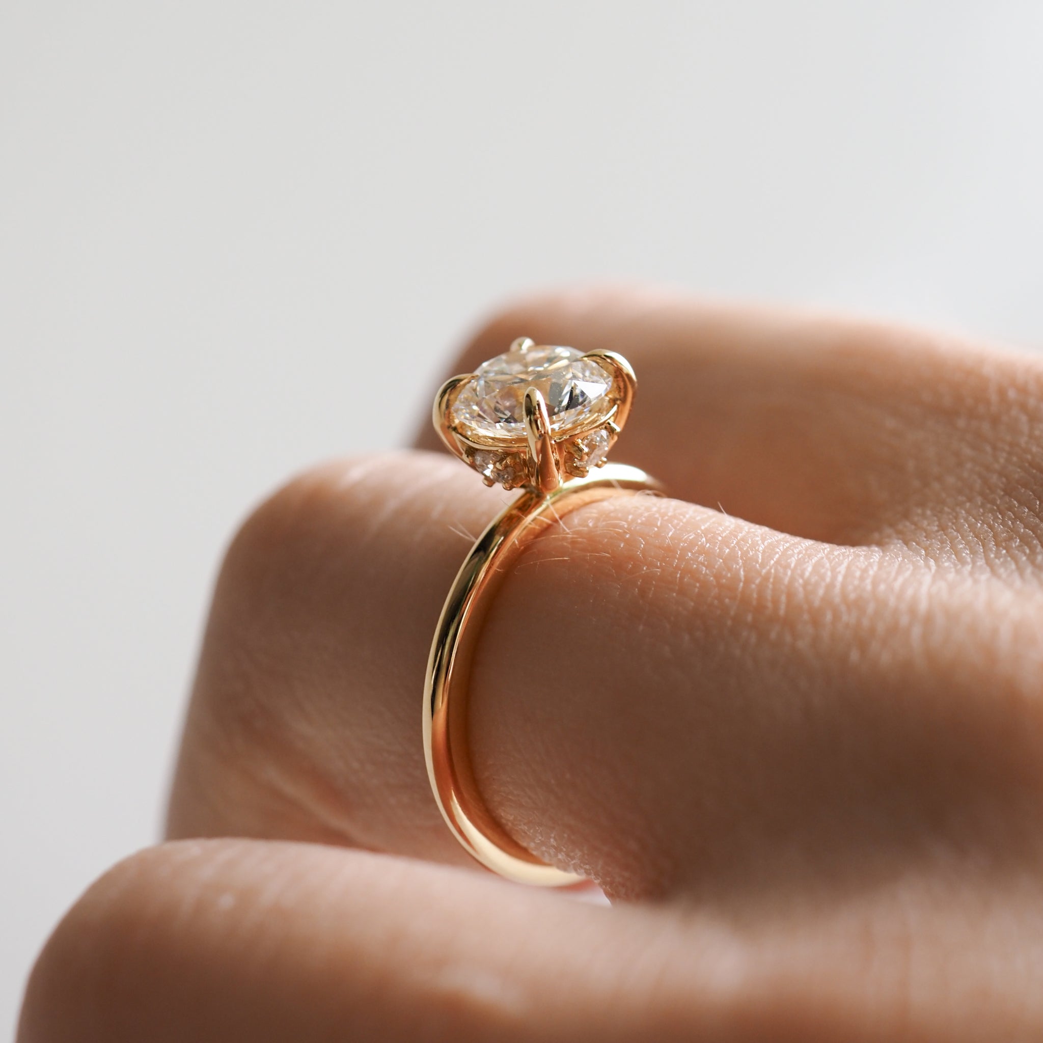Cleo • Round Diamond Engagement Ring Ready Made – Kate & Kole