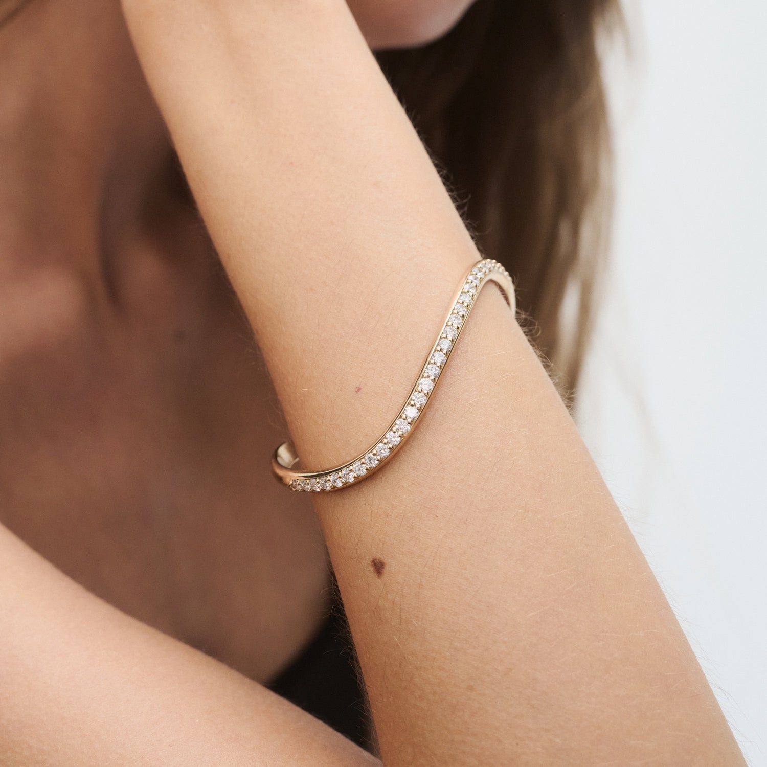 Awa Diamond Bangle | Solid Wave Bangle