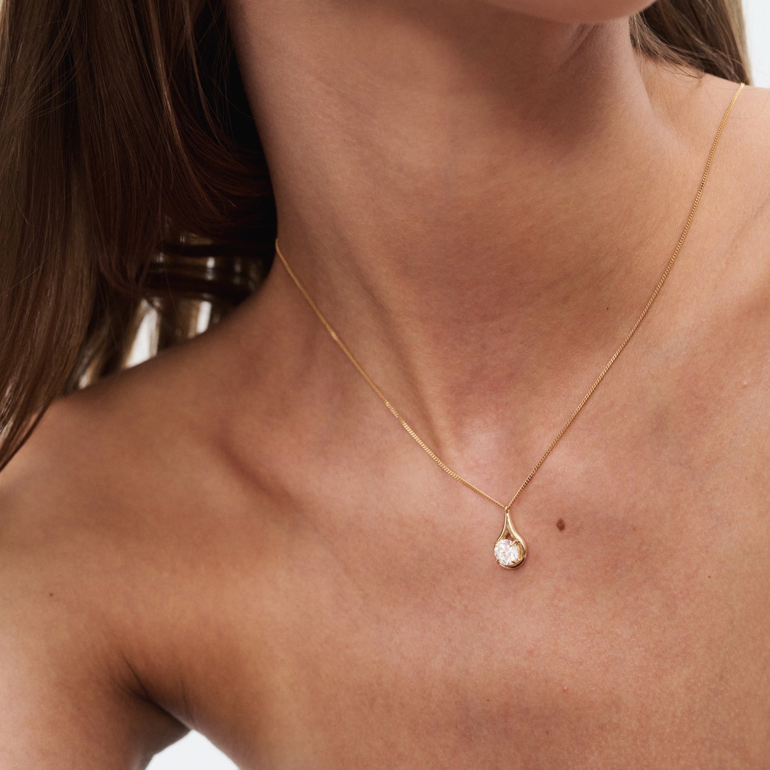 Lasso Pendant | Round Lab-Grown Diamond Necklace