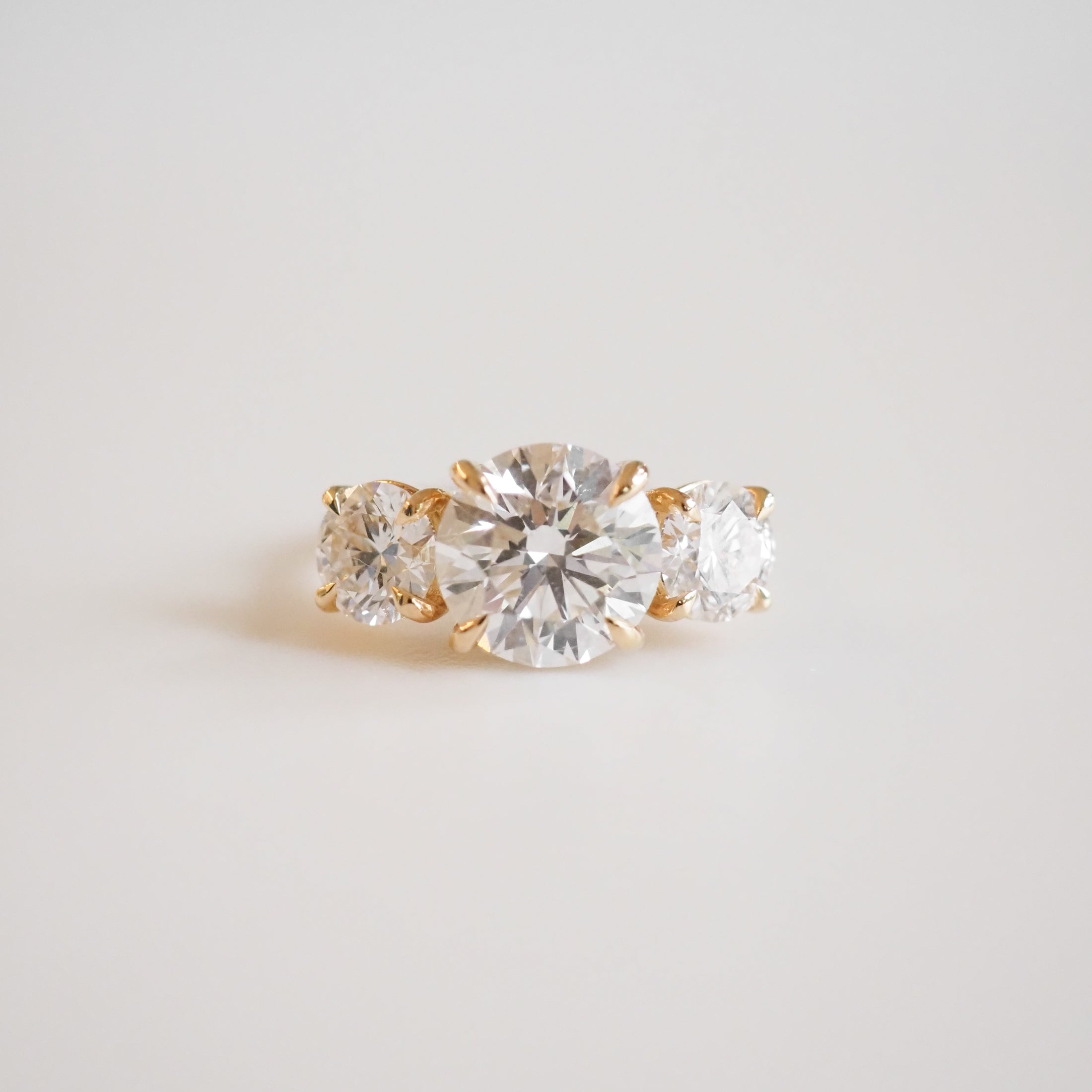 Amora | 4.6ct Round Lab-Grown Diamond Ring