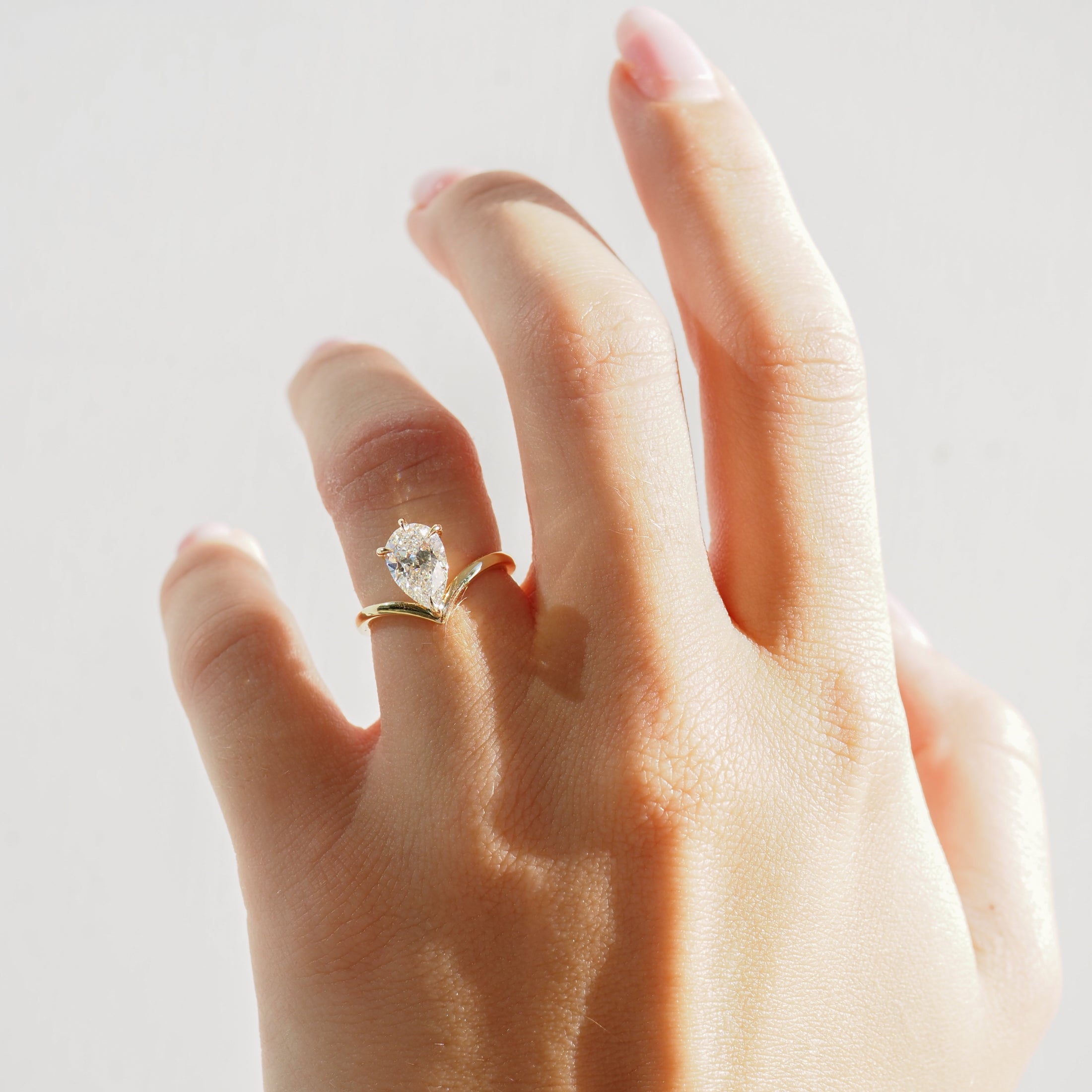 Ara | 1.5ct Pear Lab-Grown Diamond Ring