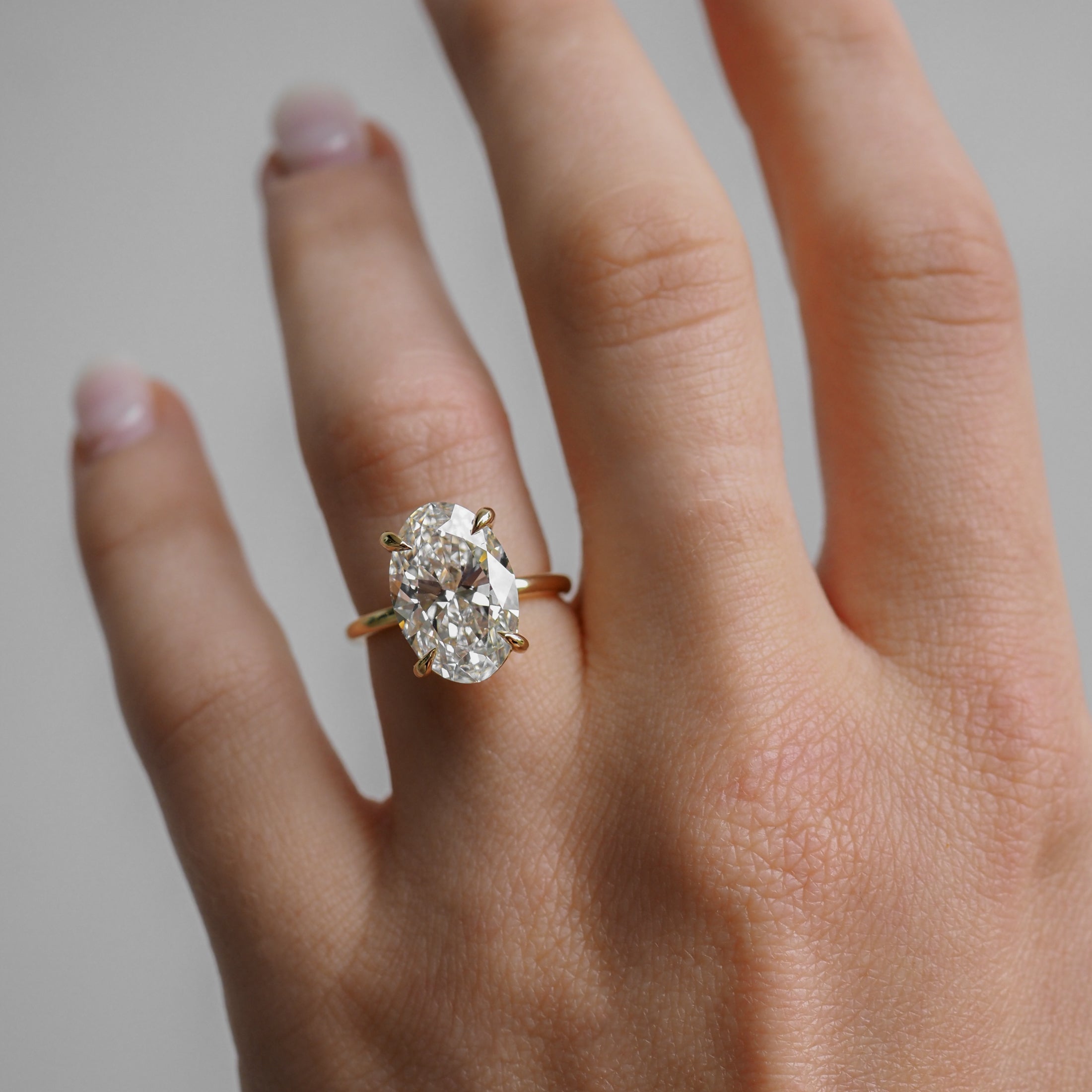 Clara | 5.5ct Oval Solitaire Ring