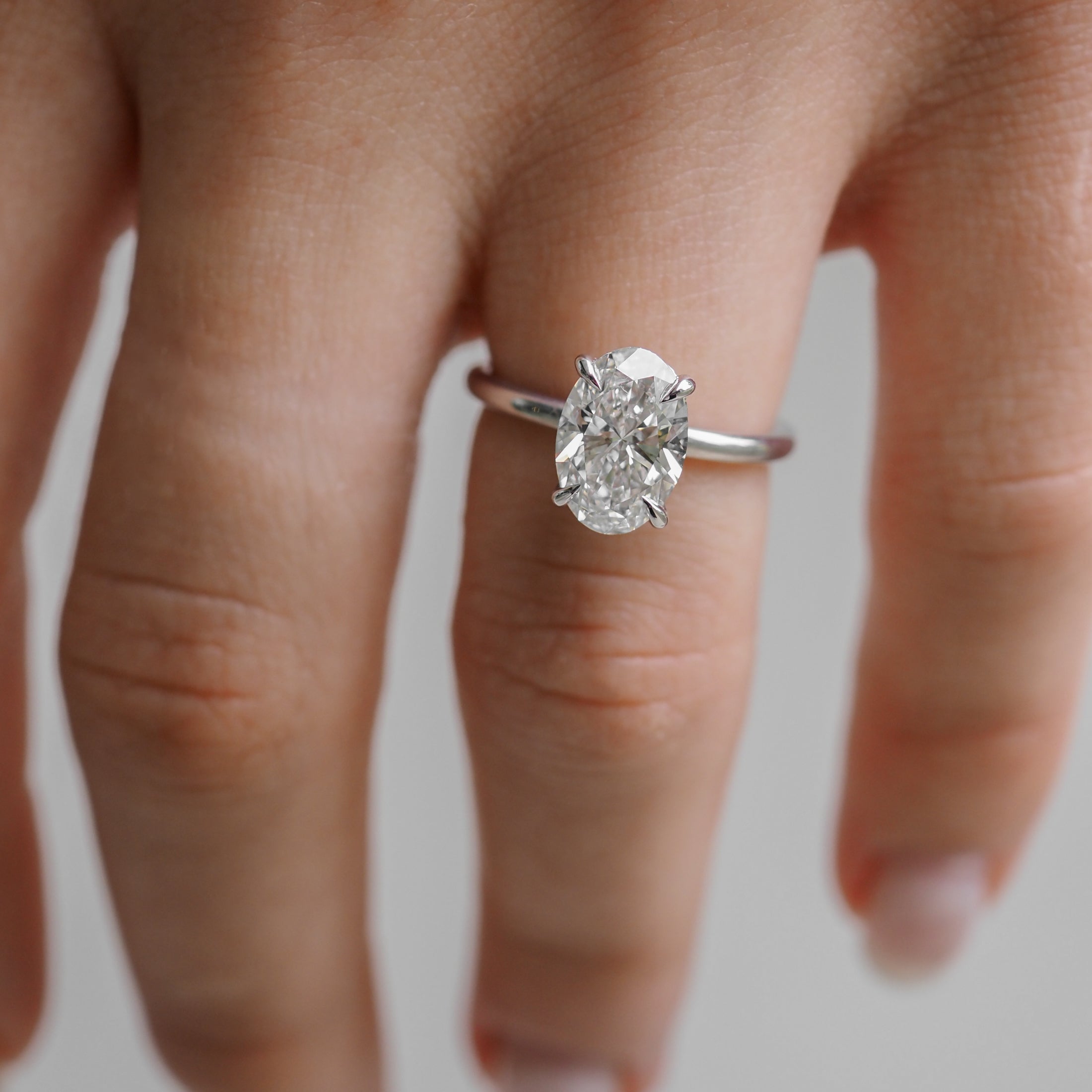 Clara | 1.5ct Oval Solitaire Ring