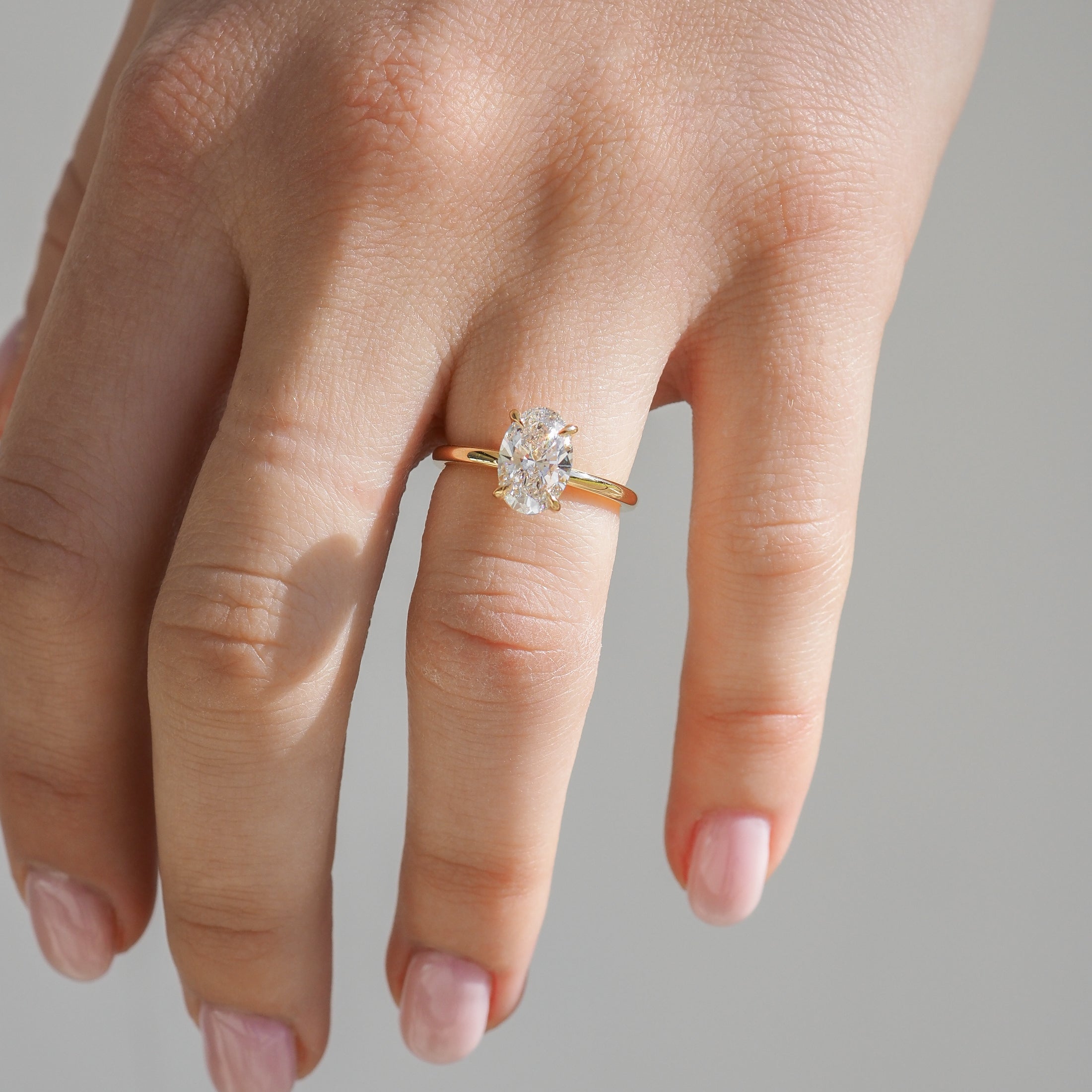 Clara | 1.6ct Oval Solitaire Ring