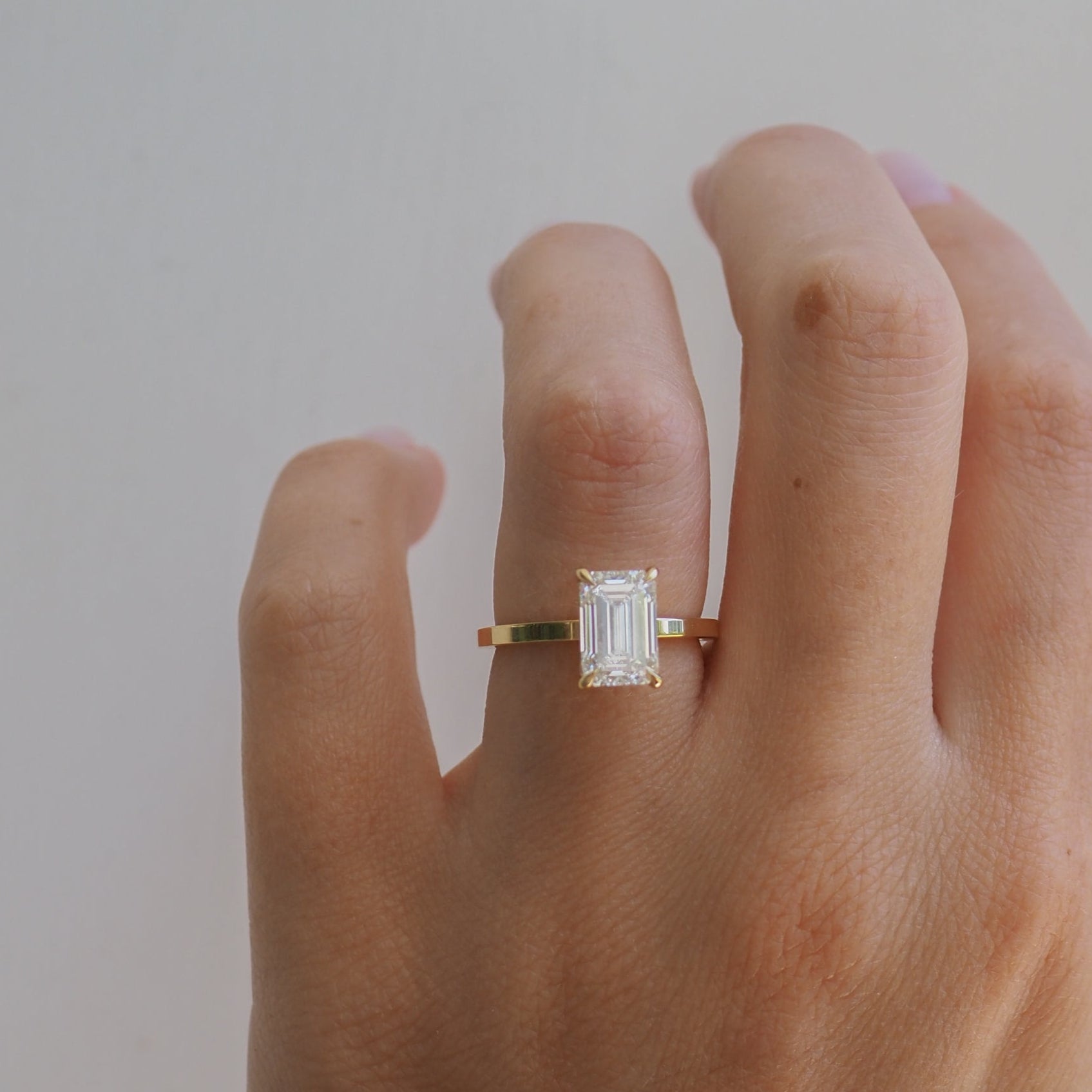 Eva with Square Band | 2ct Emerald Lab-Grown Diamond Ring