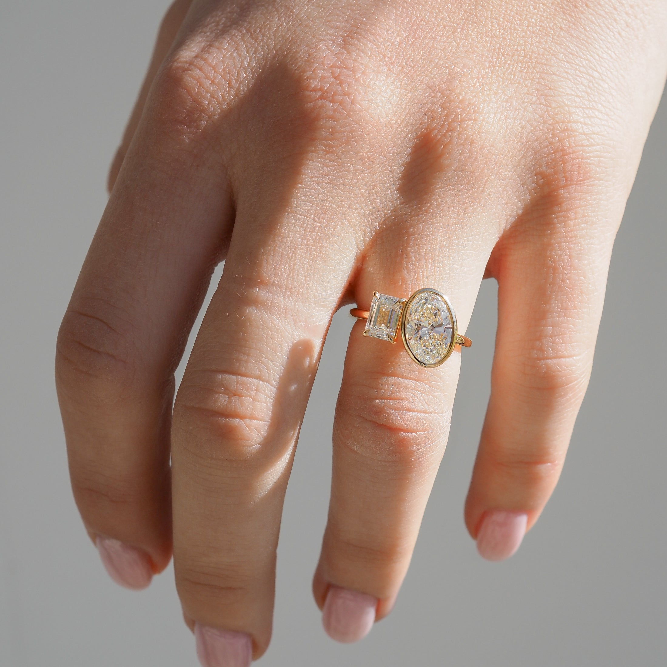 Oval Bezel | 3ct Toi et Moi Ring