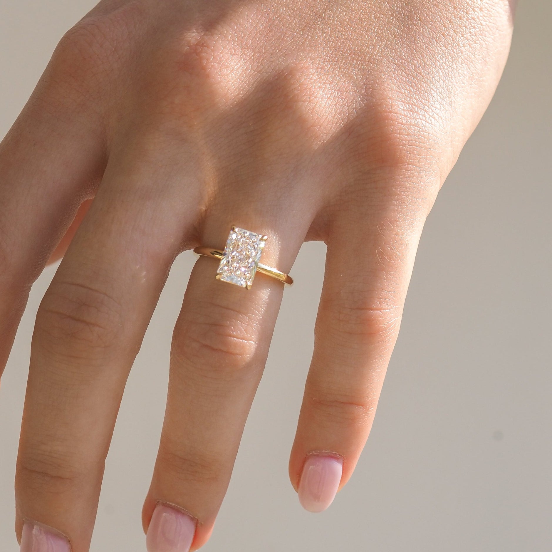 Rhea | 2.5ct Radiant Lab-Grown Diamond Ring