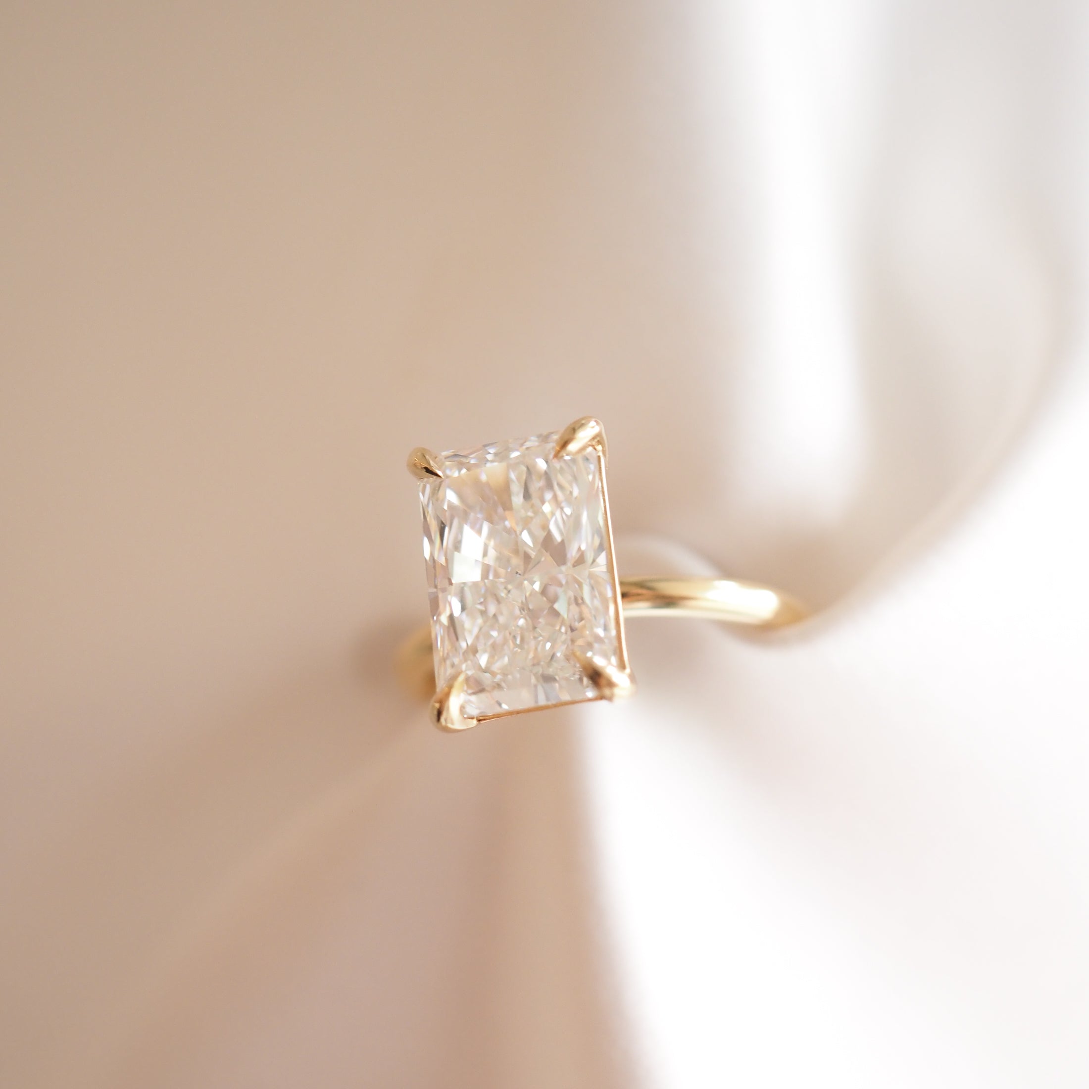 Rhea | 4ct Radiant Lab-Grown Diamond Ring