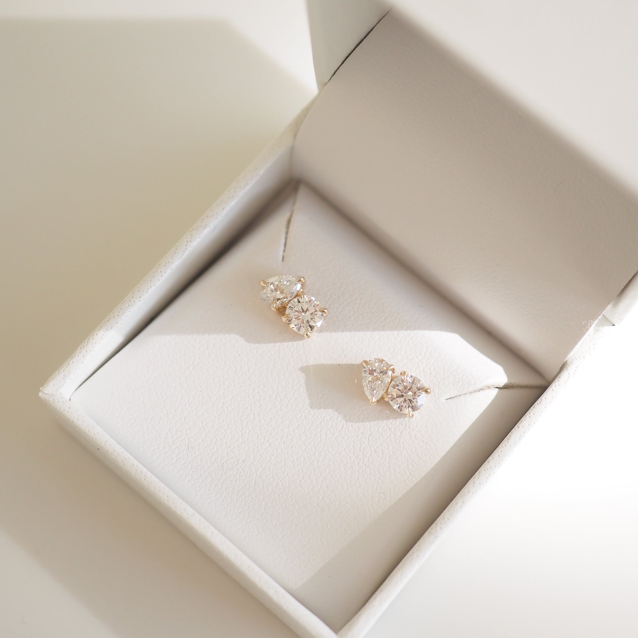 Two Stone Studs | Lab-Grown Diamond Toi et Moi Earrings