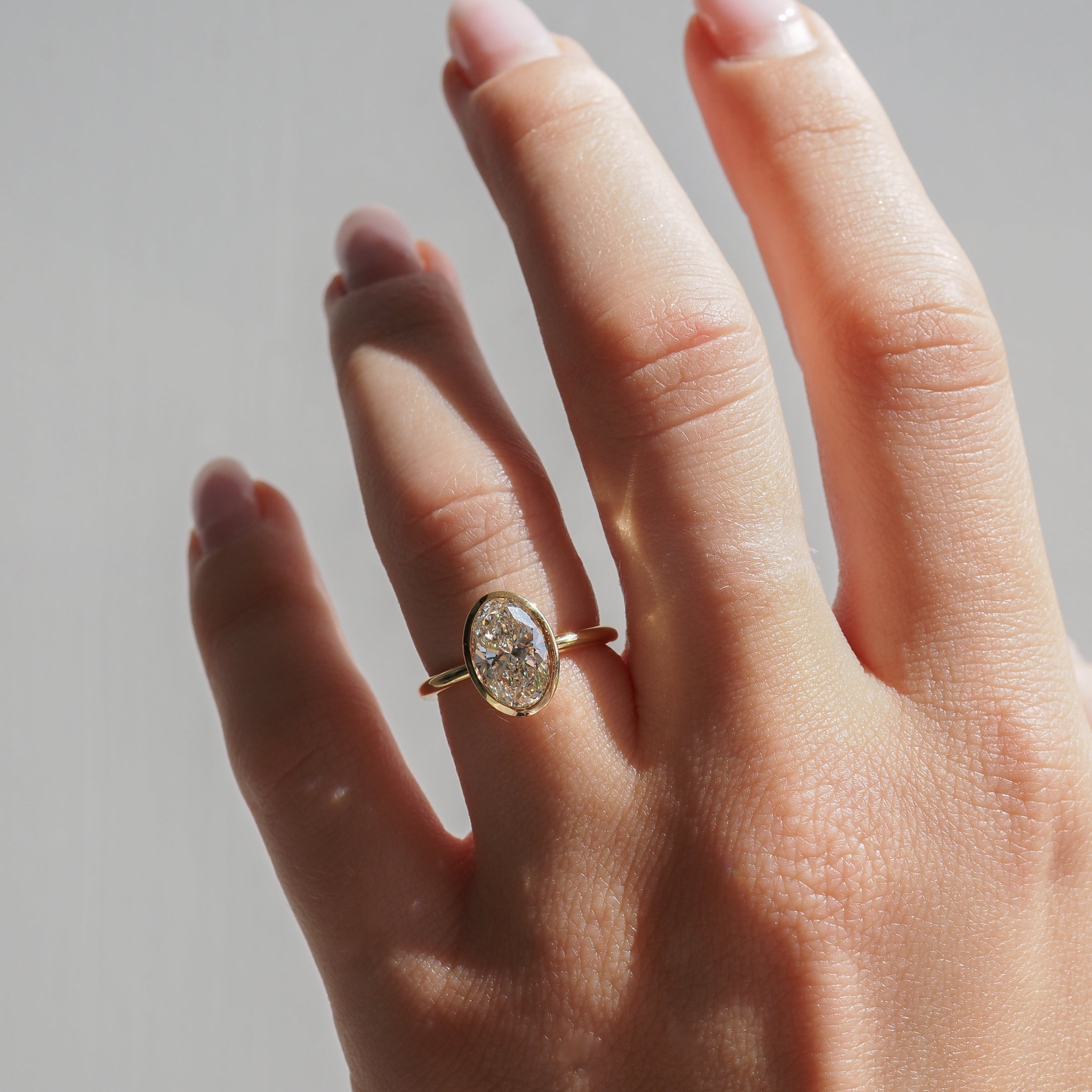 Vyla | 2ct Bezel Ring