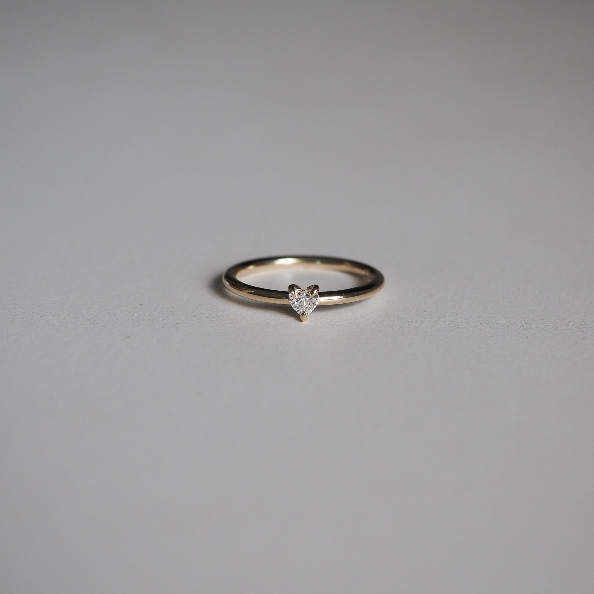 Heart shaped solitaire diamond outlet ring